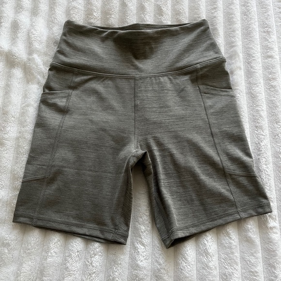 American Eagle Outfitters Pants - AMERICAN EAGLE The Everything Pocket Bike Short Gray Size XS
